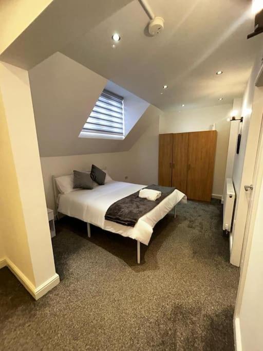 Lovely 5Br Home In Manchester. Close To The City Kültér fotó